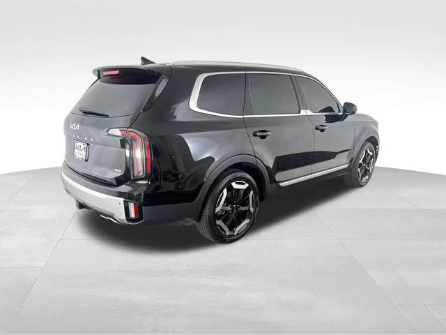 Used 2024 Black Kia EX image 7