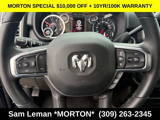 New 2026 Diamond Black Crystal Pearl-Coat Exterior Paint Ram Tradesman image 25