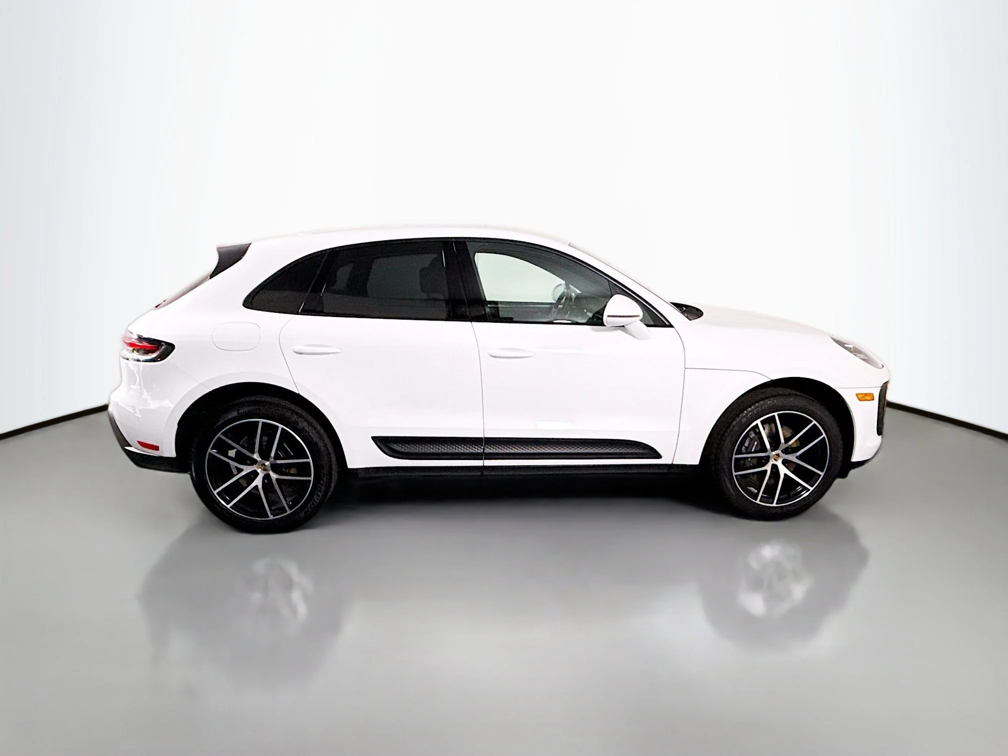Used 2023 Carrara White Metallic Porsche Base image 8