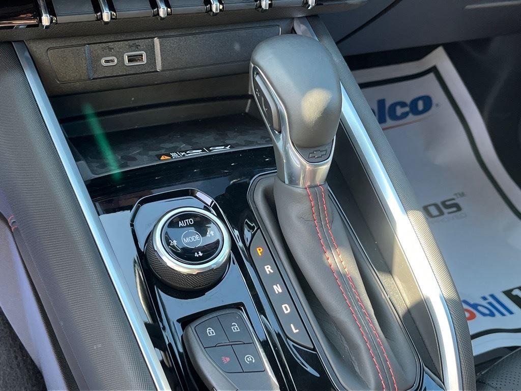 2025 Chevrolet Colorado Z71 - Photo 14