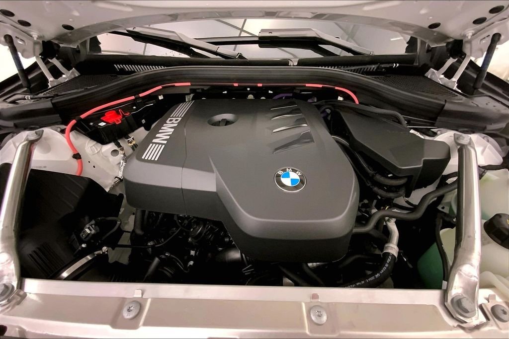 Used 2026 Alpine White BMW  image 8