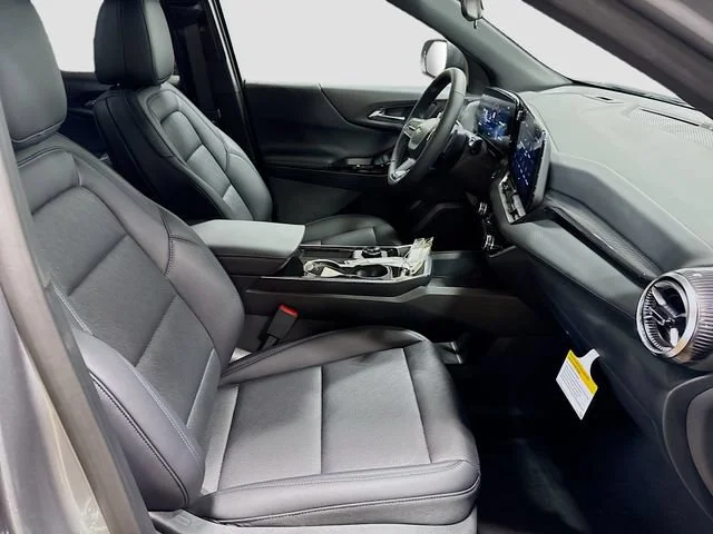 2027 Chevrolet Equinox LT - Photo 23