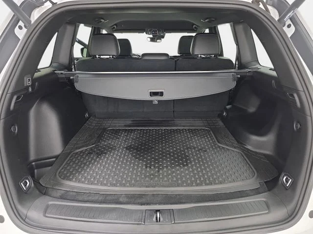Used 2023 White Jeep Altitude X image 34