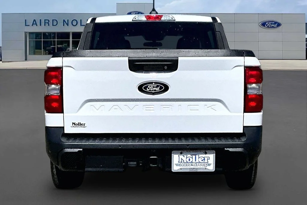New 2026 White Ford XLT image 4