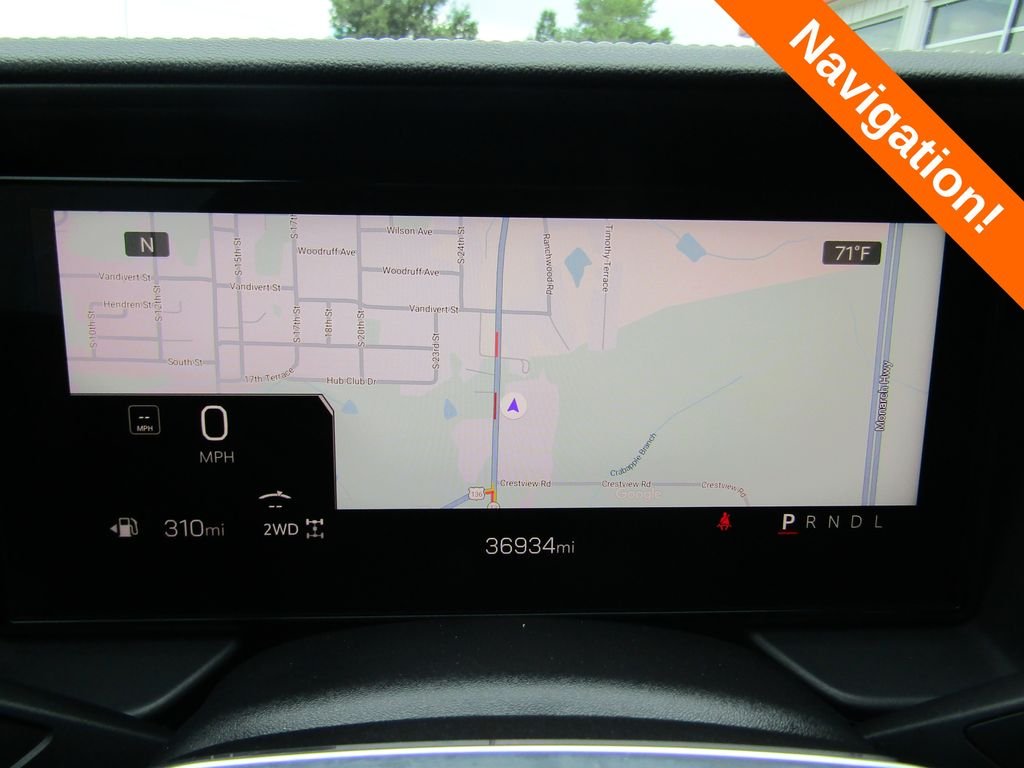 Used 2025 White GMC Elevation image 14