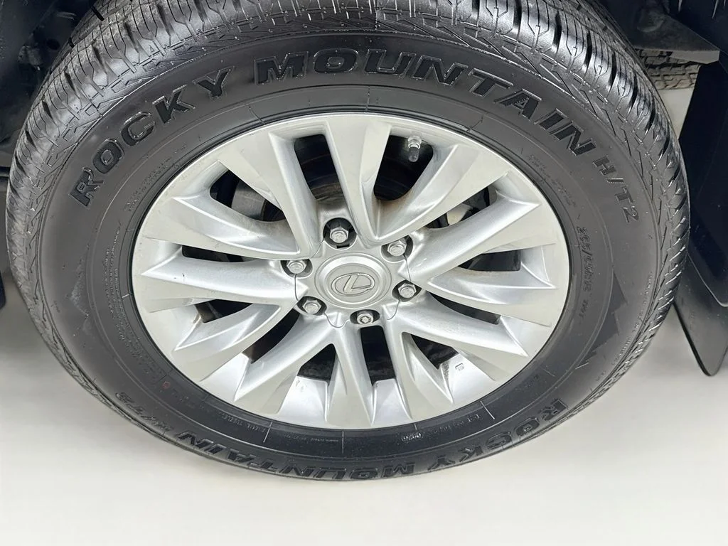 Used 2016 Black Onyx Lexus 460 image 42