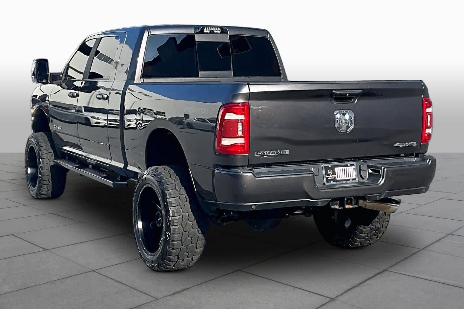 Used 2023 Granite Crystal Metallic Clearcoat Ram Laramie image 12
