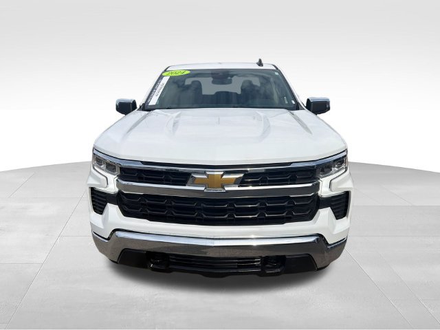 Used 2024 White Chevrolet LT image 8