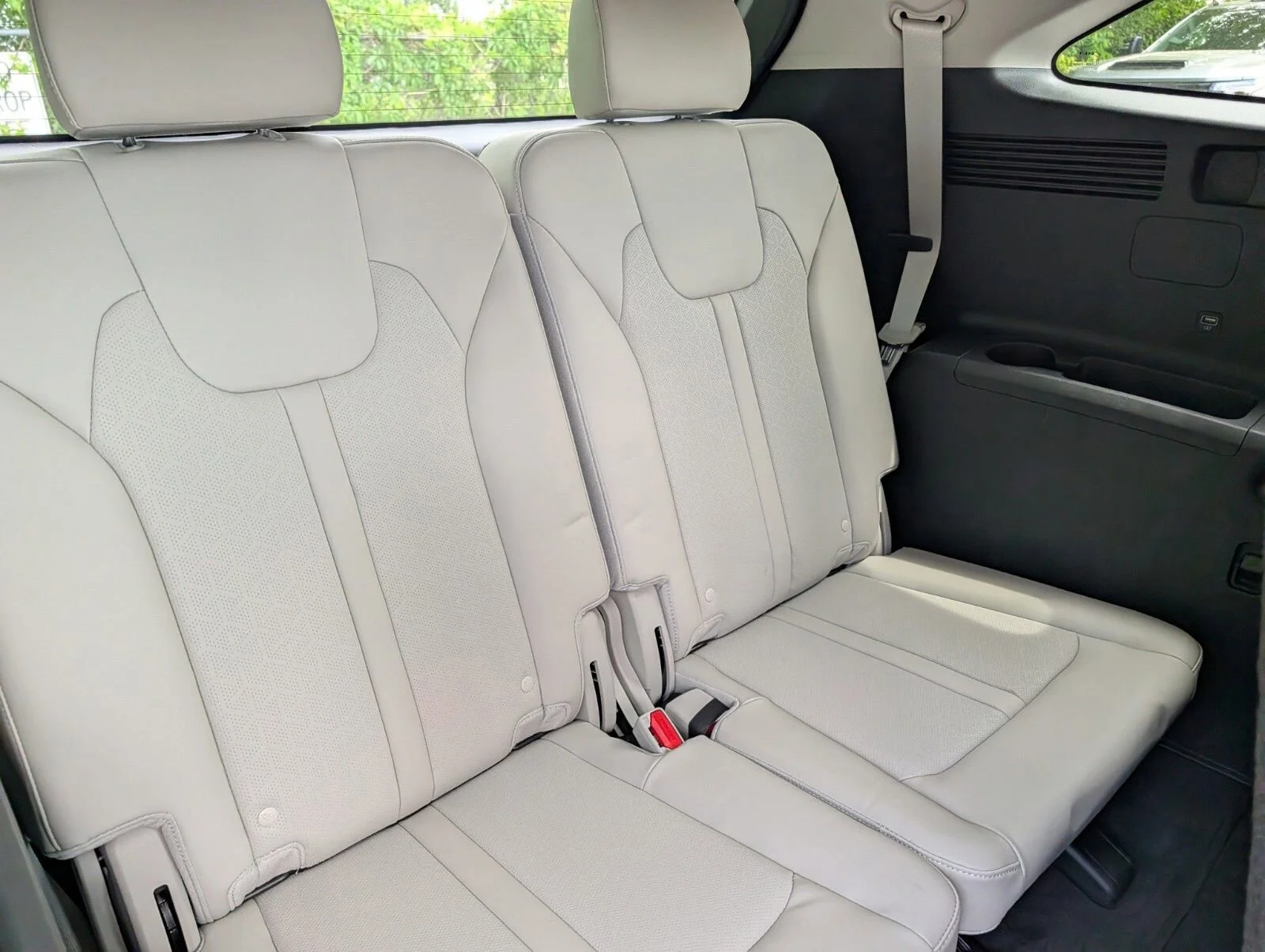 Used 2022 Red Kia X-Line S image 22