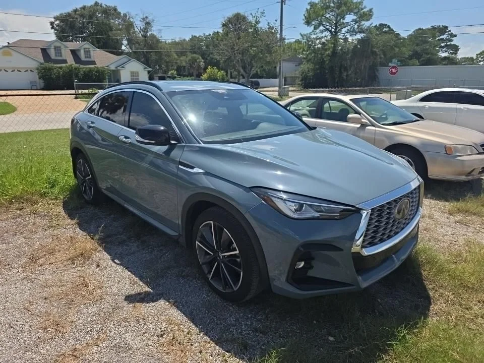 Certified Used 2023 Gray INFINITI LUXE image 2