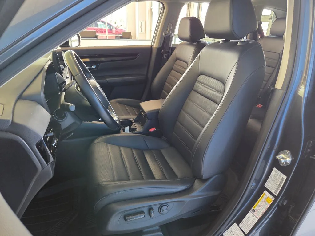 Certified Used 2025  Honda EX-L image 15