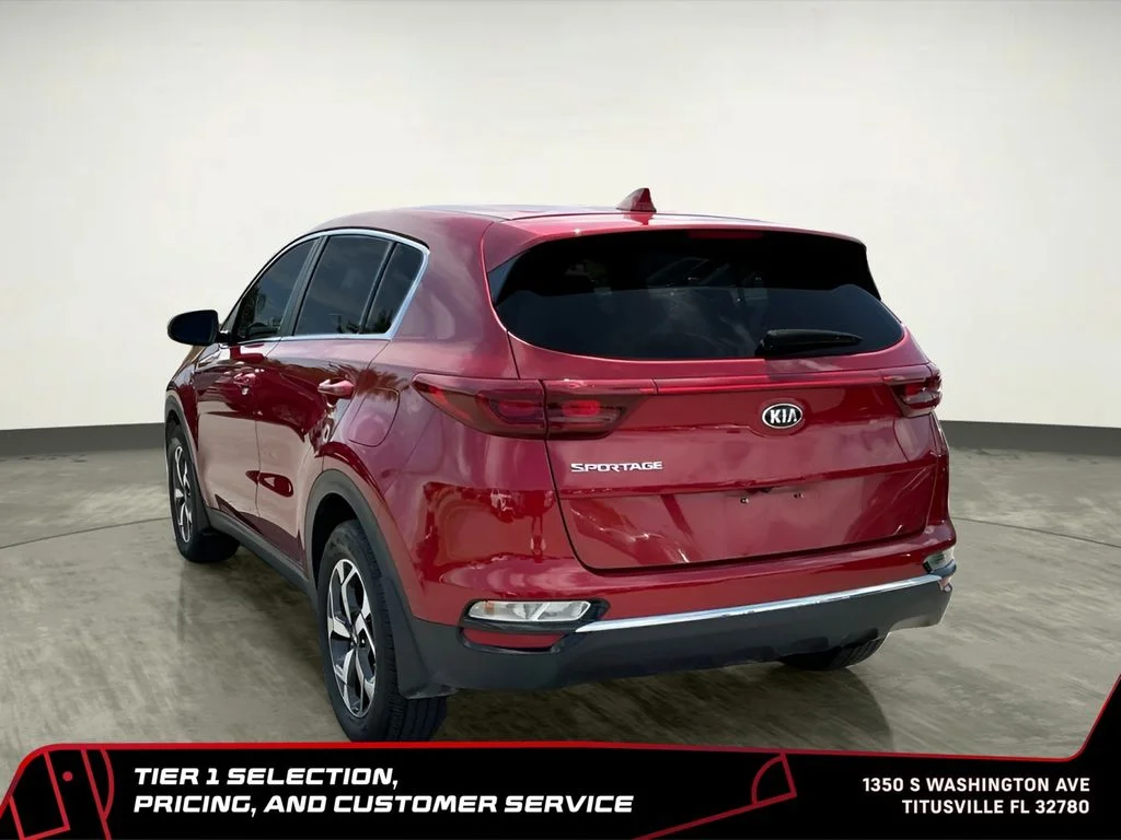 Used 2022 Red Kia LX image 8