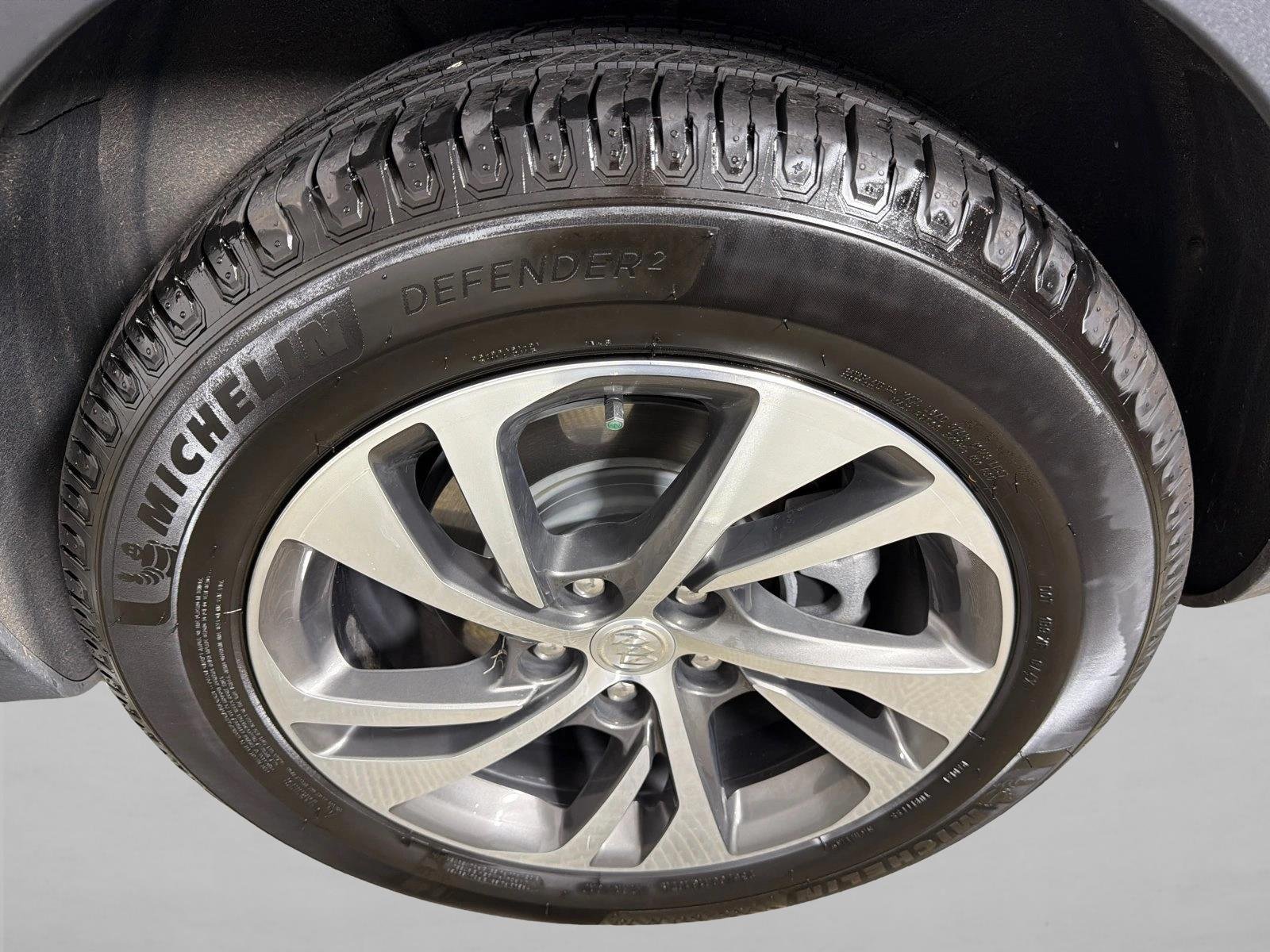 Used 2021 Satin Steel Metallic Buick Essence image 20