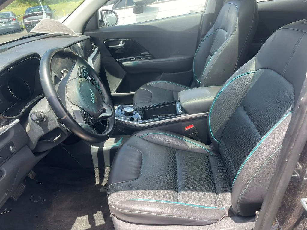Used 2022 Blue Kia EX Premium image 11