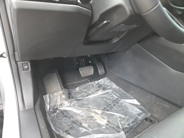 Certified Used 2025 Solar Silver Metallic Honda HYBRID EX-L image 34