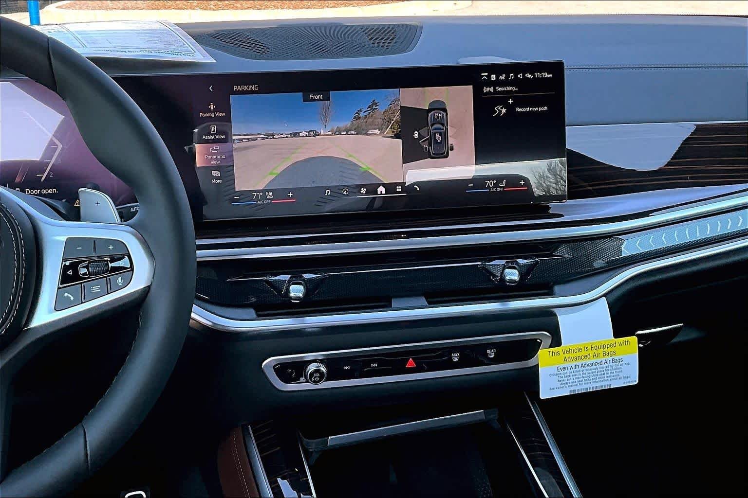 View vehicle photo 6