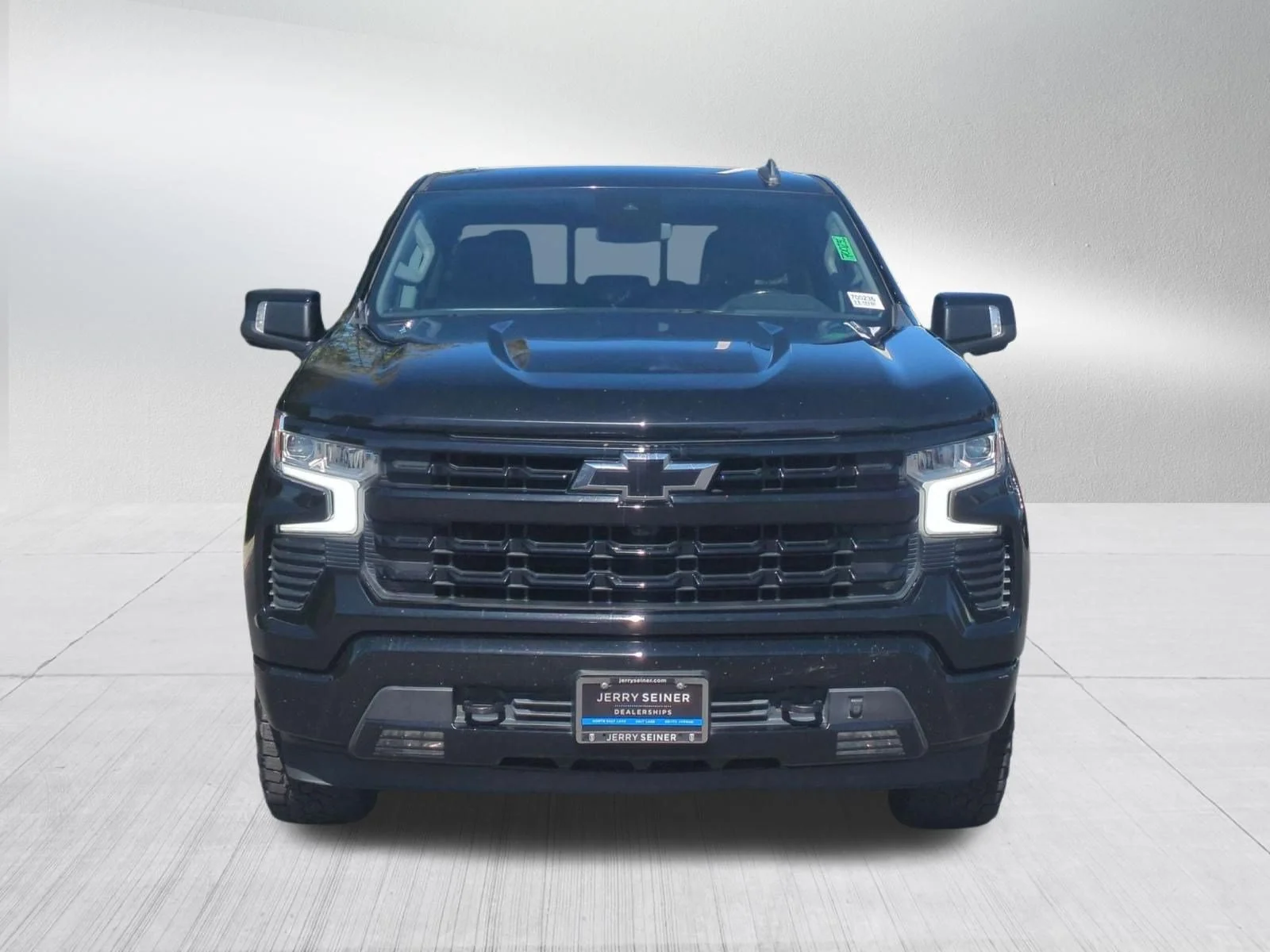 Used 2022 Black Chevrolet RST image 9