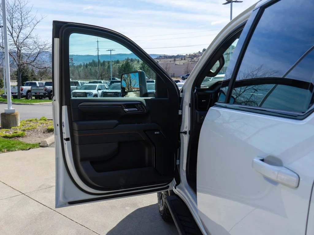 New 2026 Summit White GMC AT4 image 18