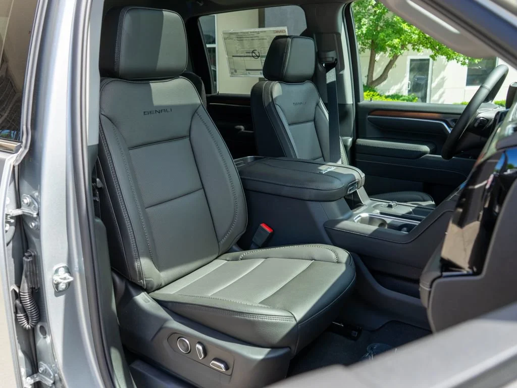 2026 GMC Sierra 2500HD Denali - Photo 9