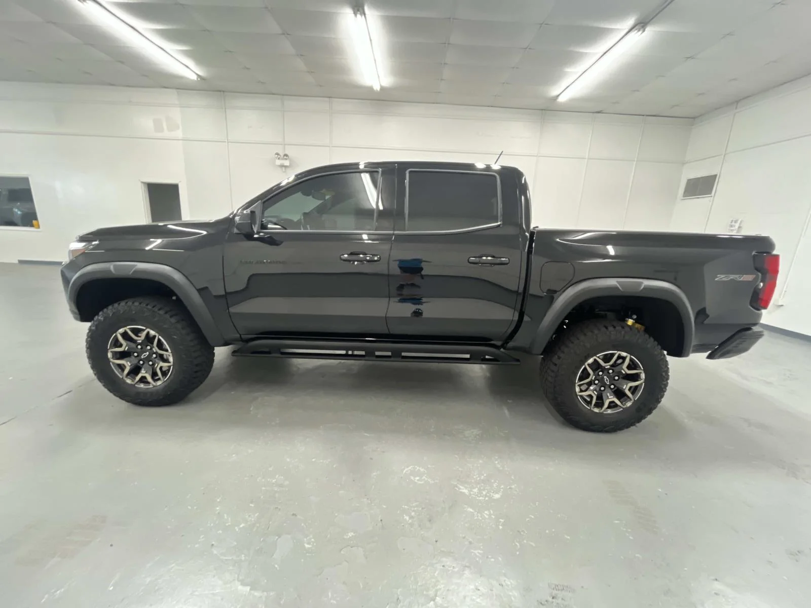 Used 2024 Black Chevrolet ZR2 image 5
