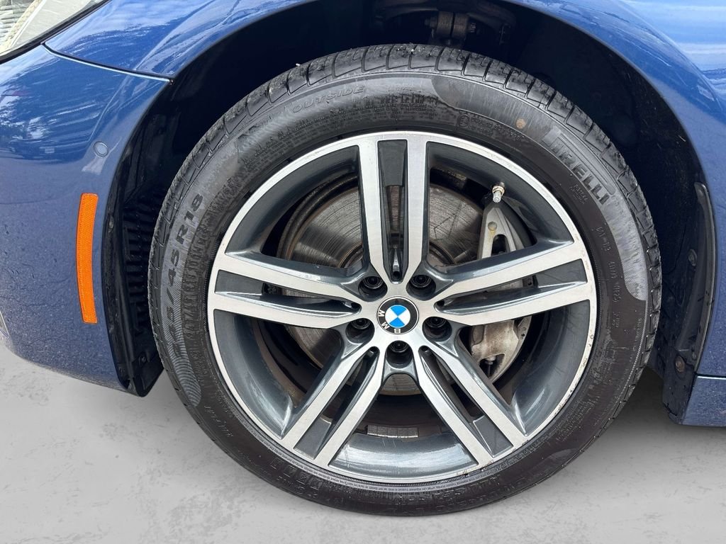 Used 2021 Blue BMW 540i xDrive image 9
