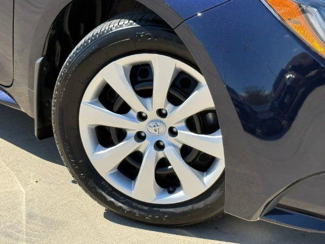 Certified Used 2025 BLUEPRINT Toyota LE image 29
