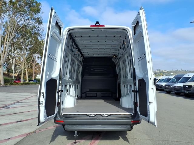 New 2025 White Mercedes-Benz Cargo 170 WB image 21