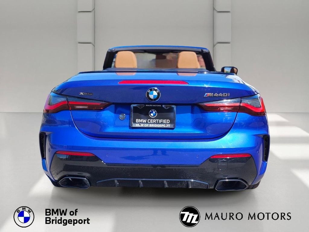 Used 2022 Blue BMW M440i xDrive image 4