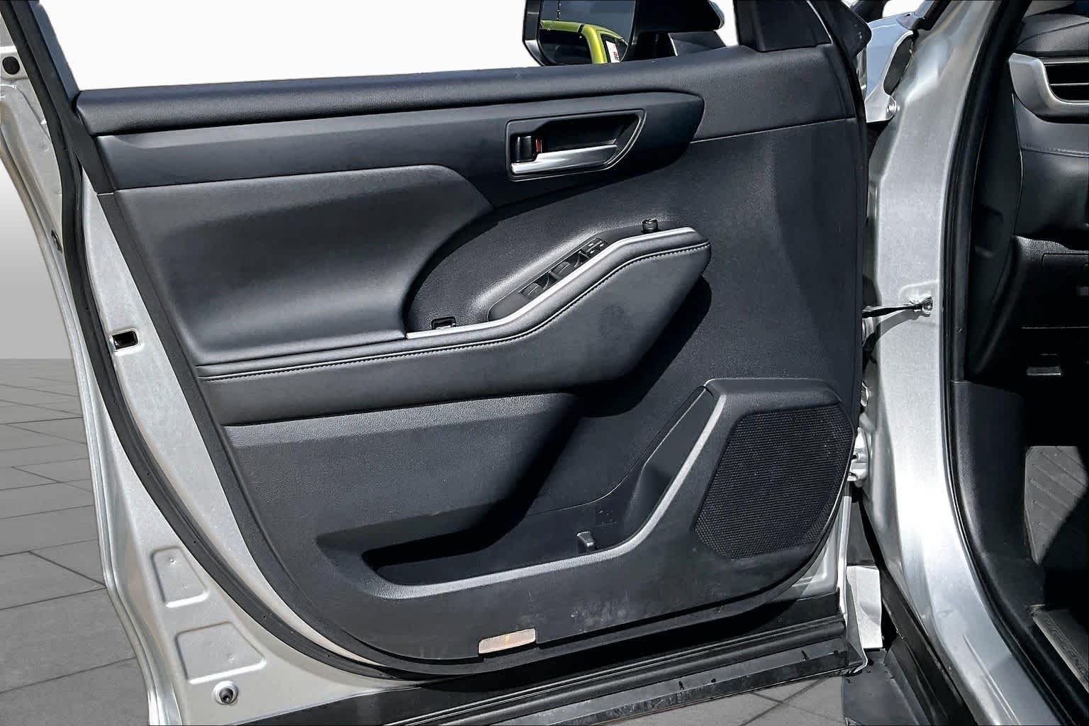 Used 2023 Celestial Silver Metallic Toyota Hybrid XLE image 22