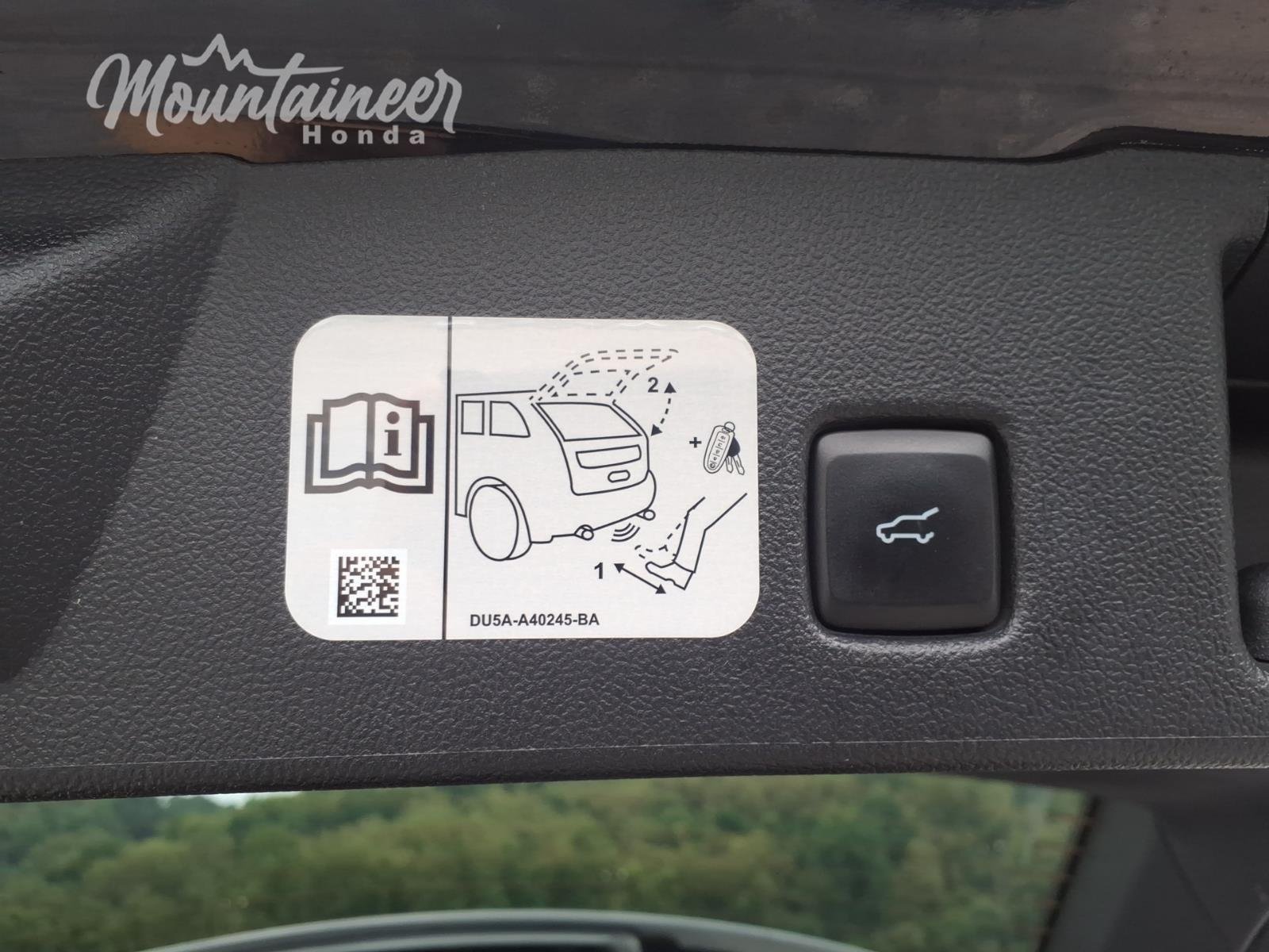 Used 2020 Agate Black Ford SEL image 23