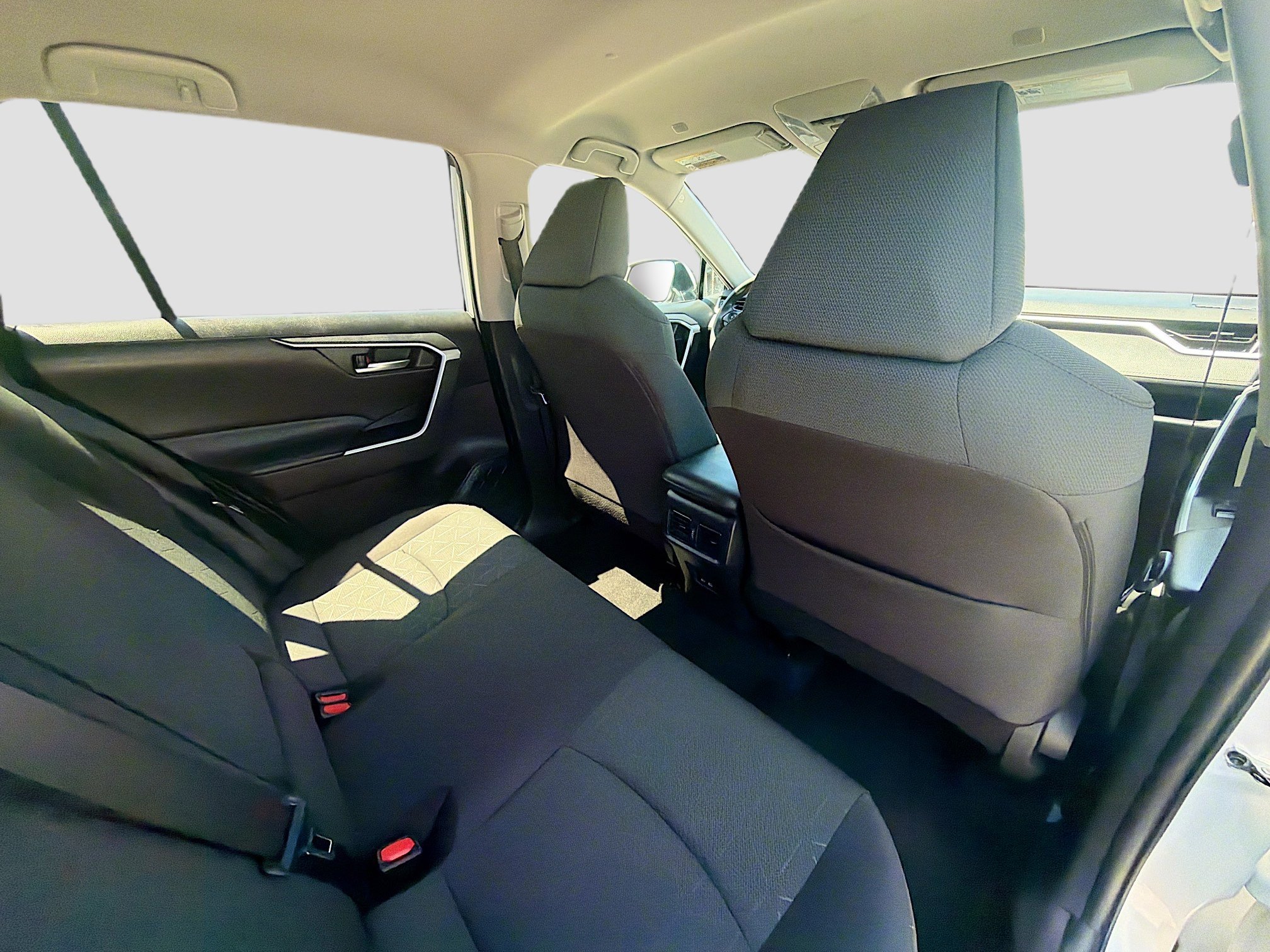 Used 2024 Ice Toyota XLE image 27