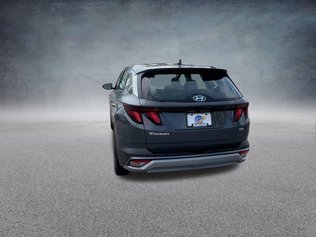 2025 Hyundai Tucson SE - Photo 19