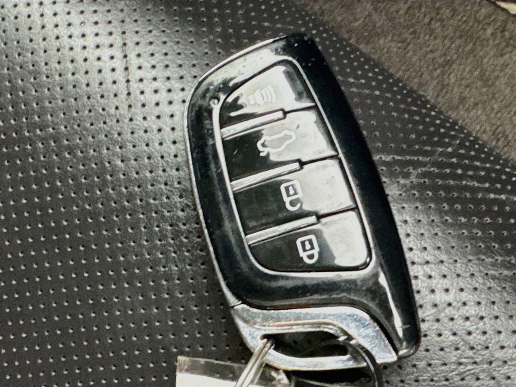 Used 2014 Silver Acura Base image 37