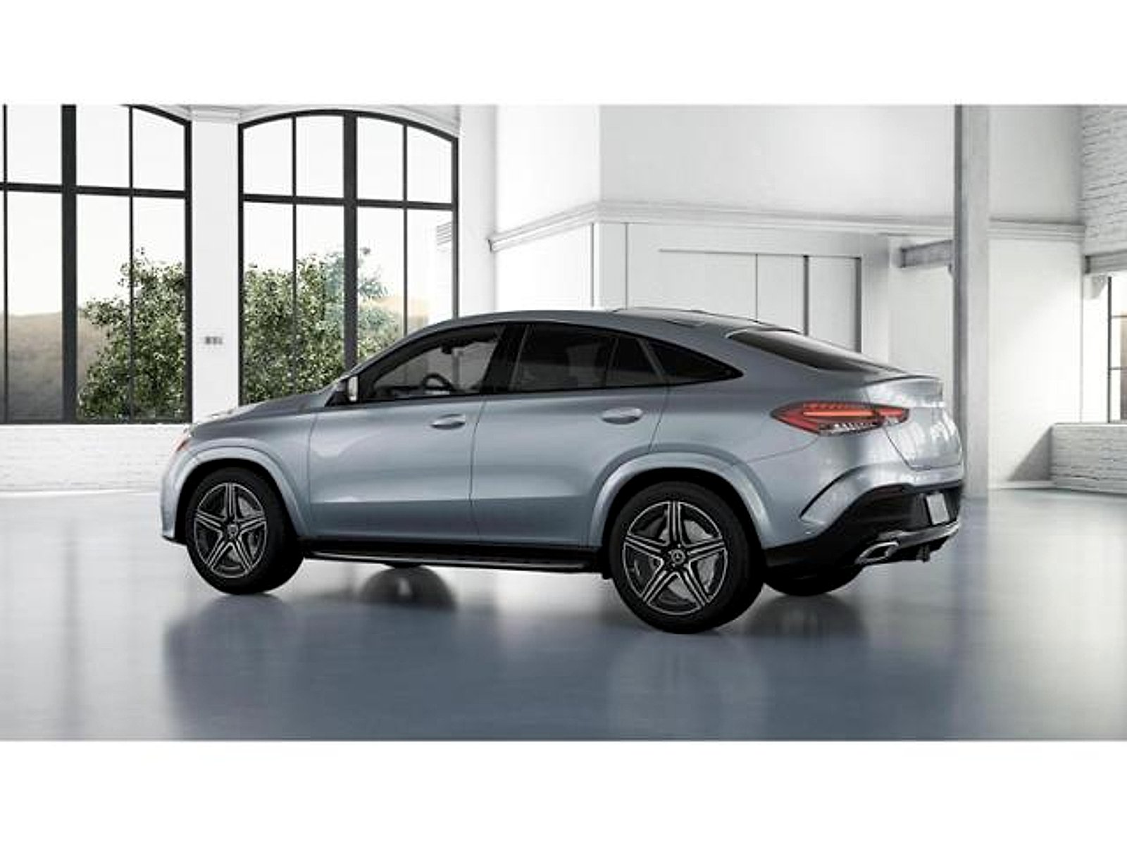 Used 2025 Cirrus Silver Metallic Mercedes-Benz 4MATIC® image 30