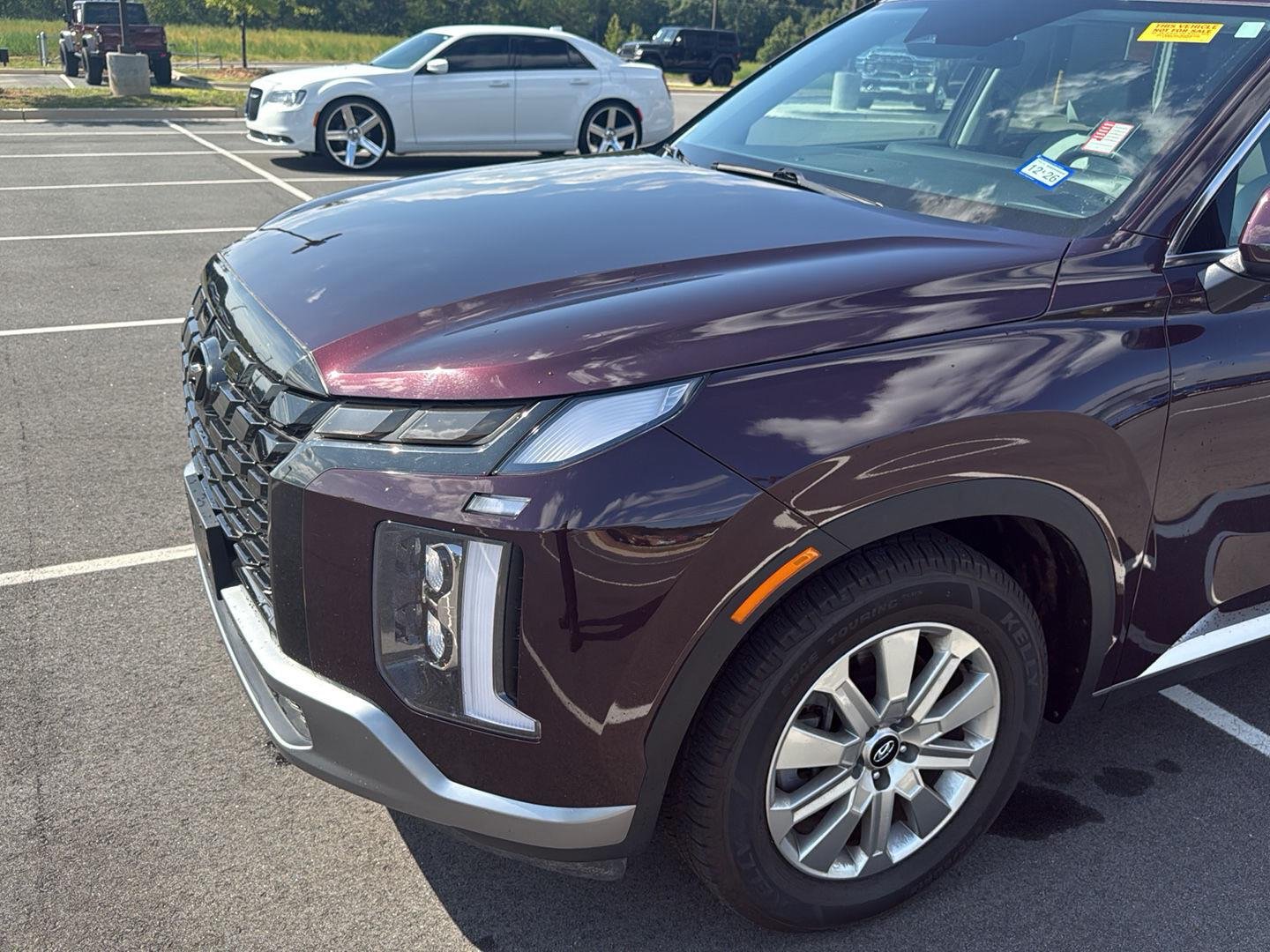 Used 2024 Sierra Burgundy Hyundai SEL 7P image 13