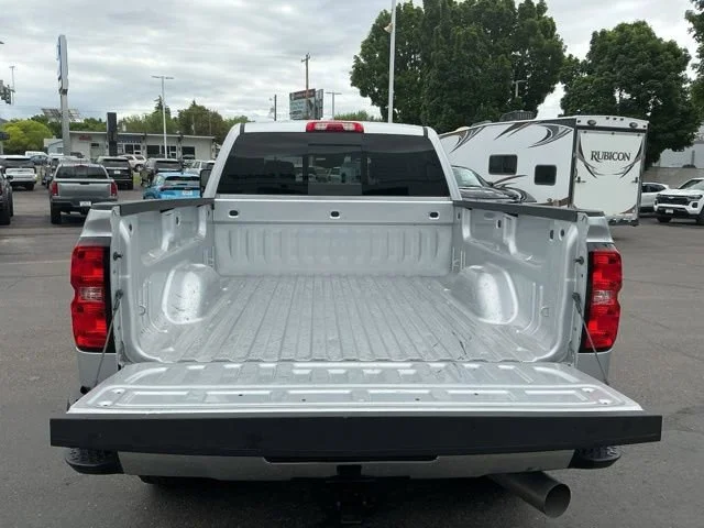 Used 2019 SILVER ICE METALLIC Chevrolet LTZ image 7