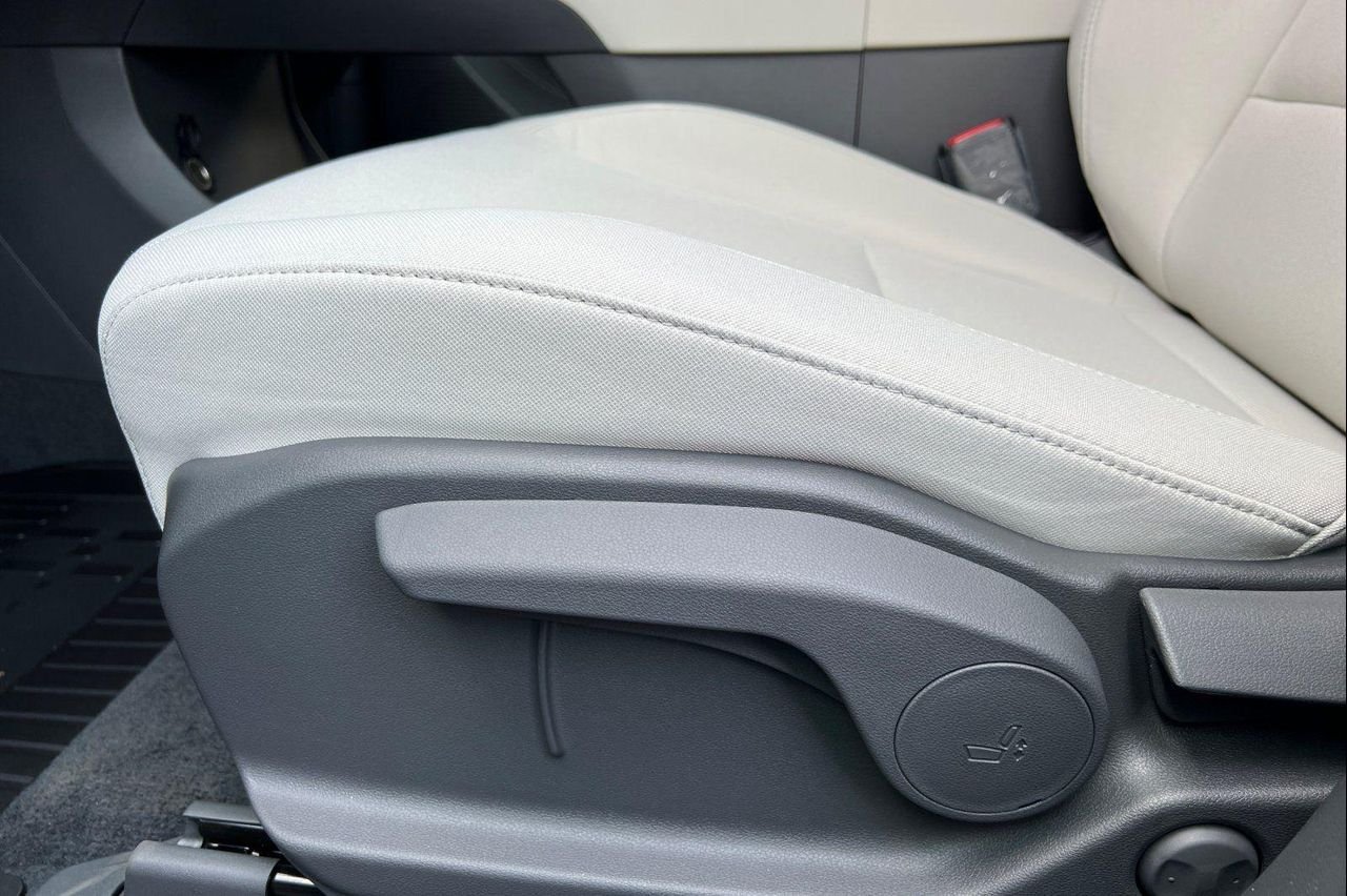 2026 Hyundai Santa Fe SE - Photo 13