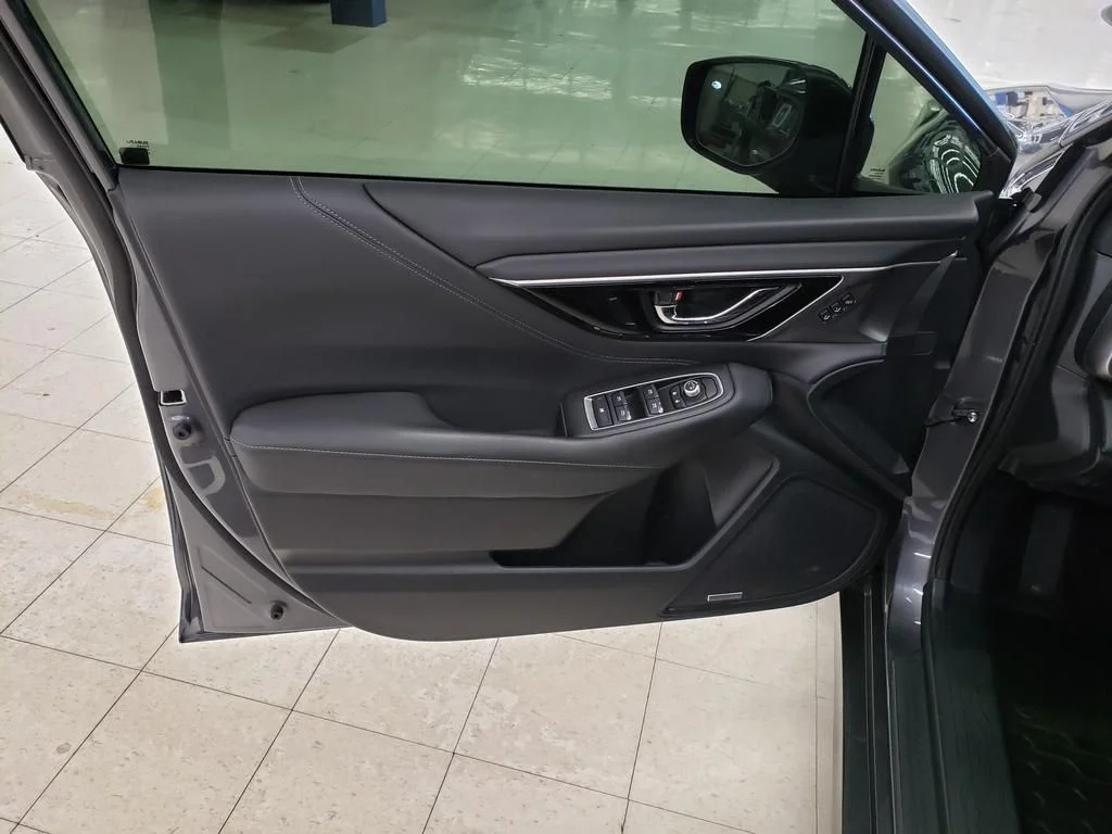 Used 2021 Magnetite Gray Metallic Subaru Limited image 10
