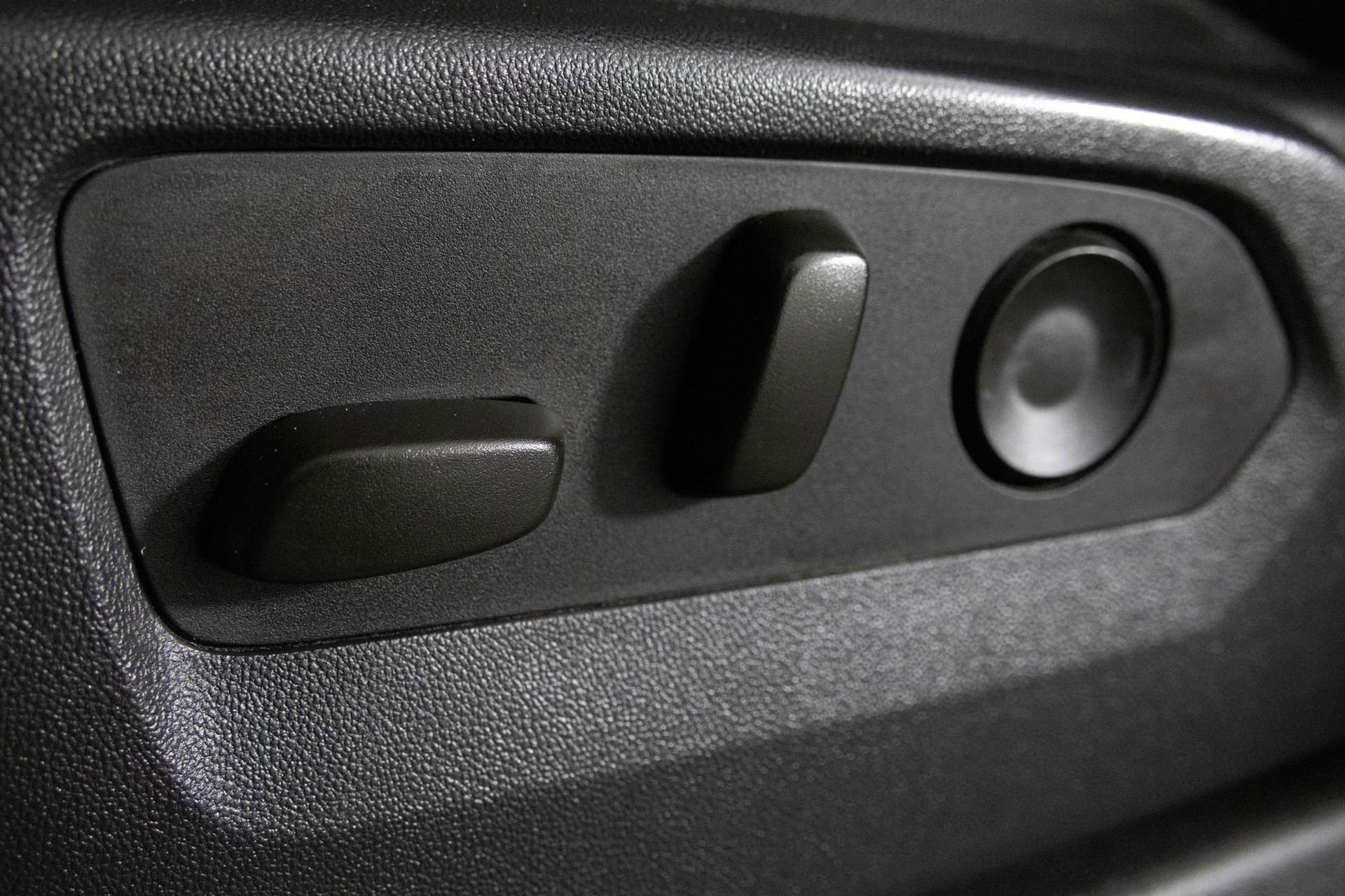 2023 CHEVROLET SILVERADO - Image 17