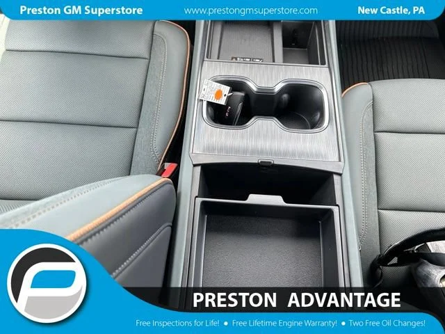 2026 GMC Acadia AT4 - Photo 18
