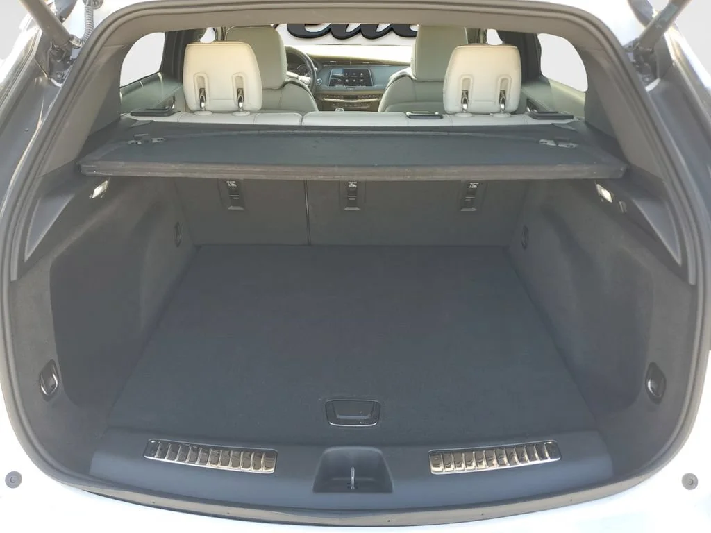 Used 2023 Crystal White Tricoat Cadillac Sport image 9