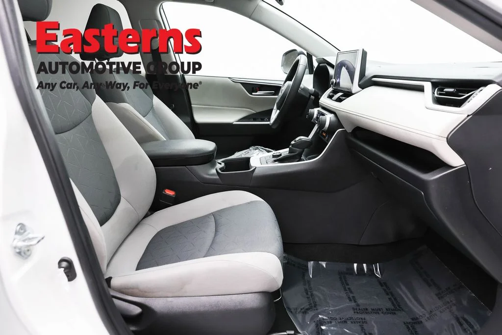 Used 2024 White Toyota XLE image 25