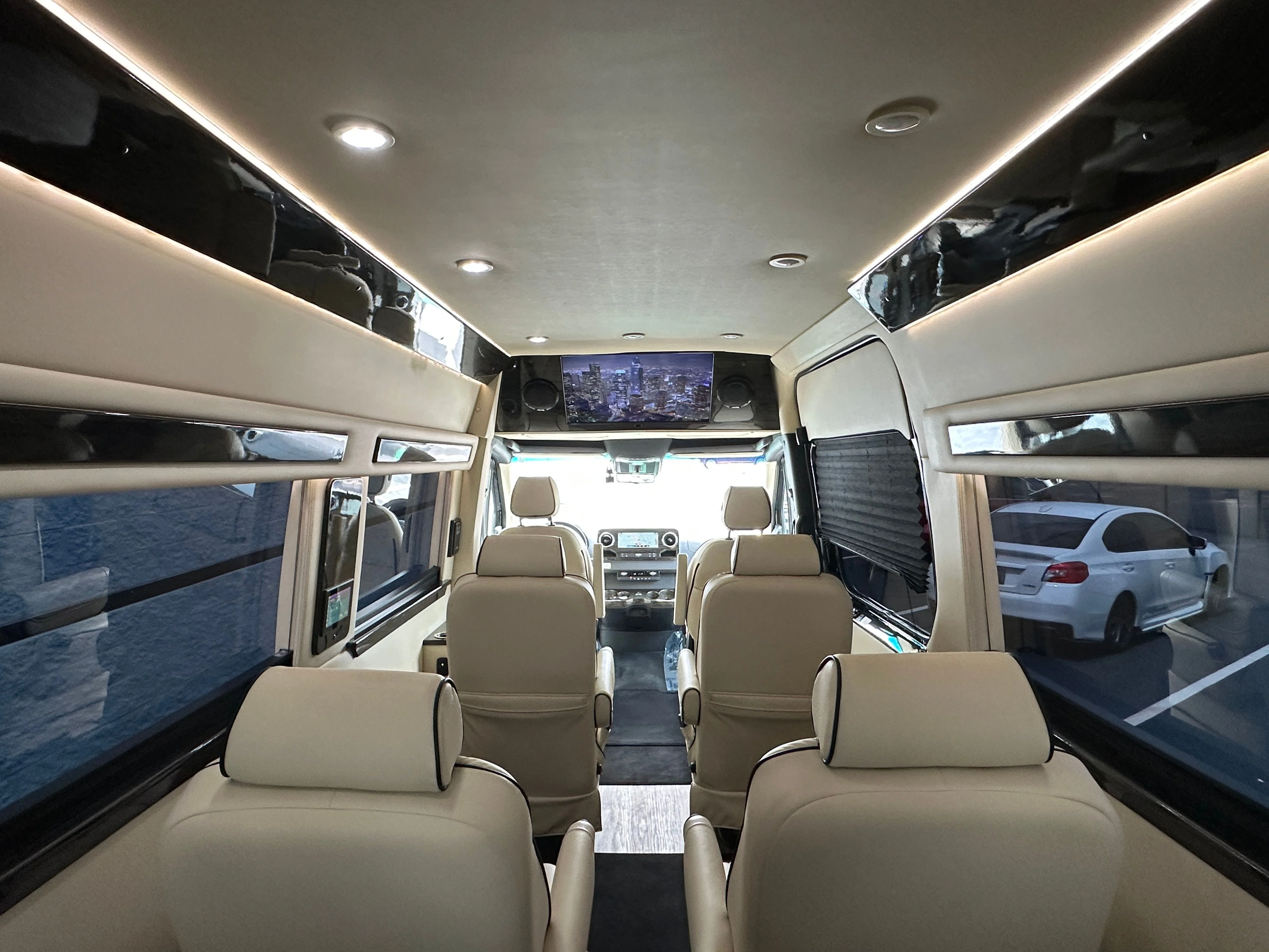 Used 2024 Obsidian Black Metallic Mercedes-Benz Midwest G55 Touring image 5