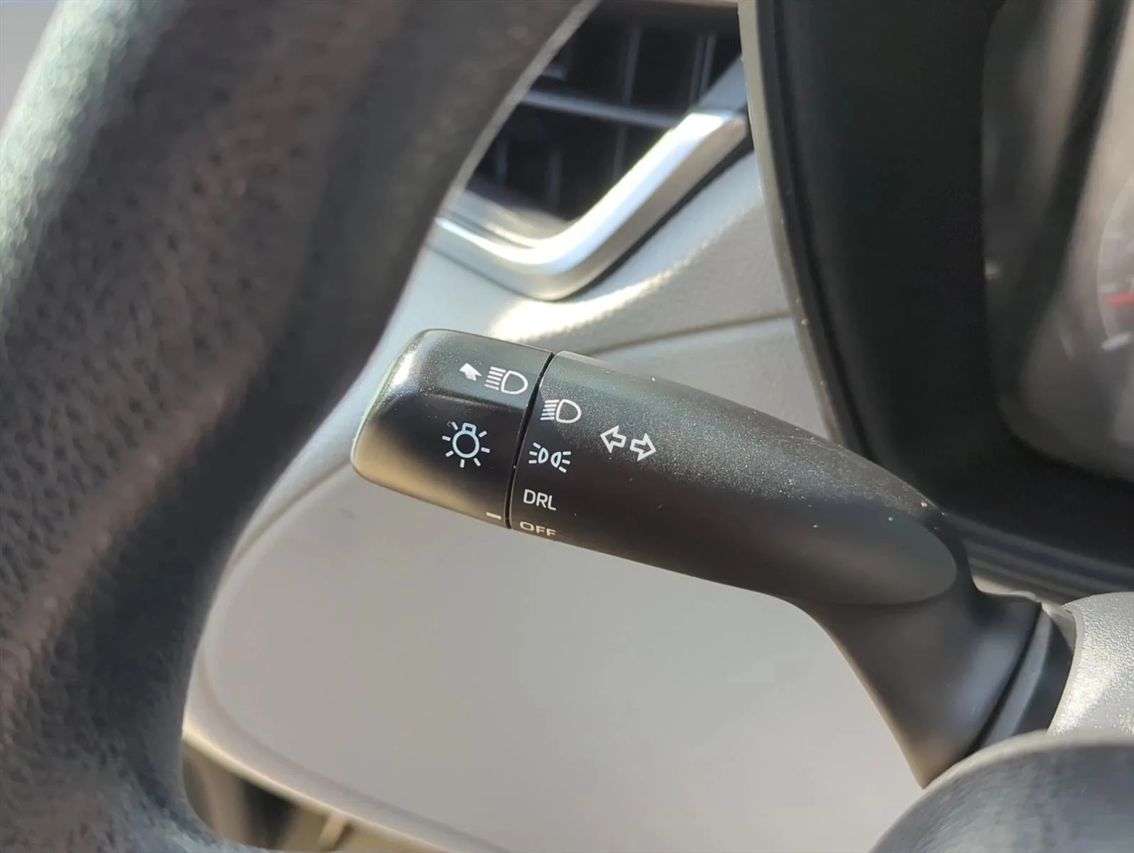 Used 2022 Jet Black Toyota L image 23