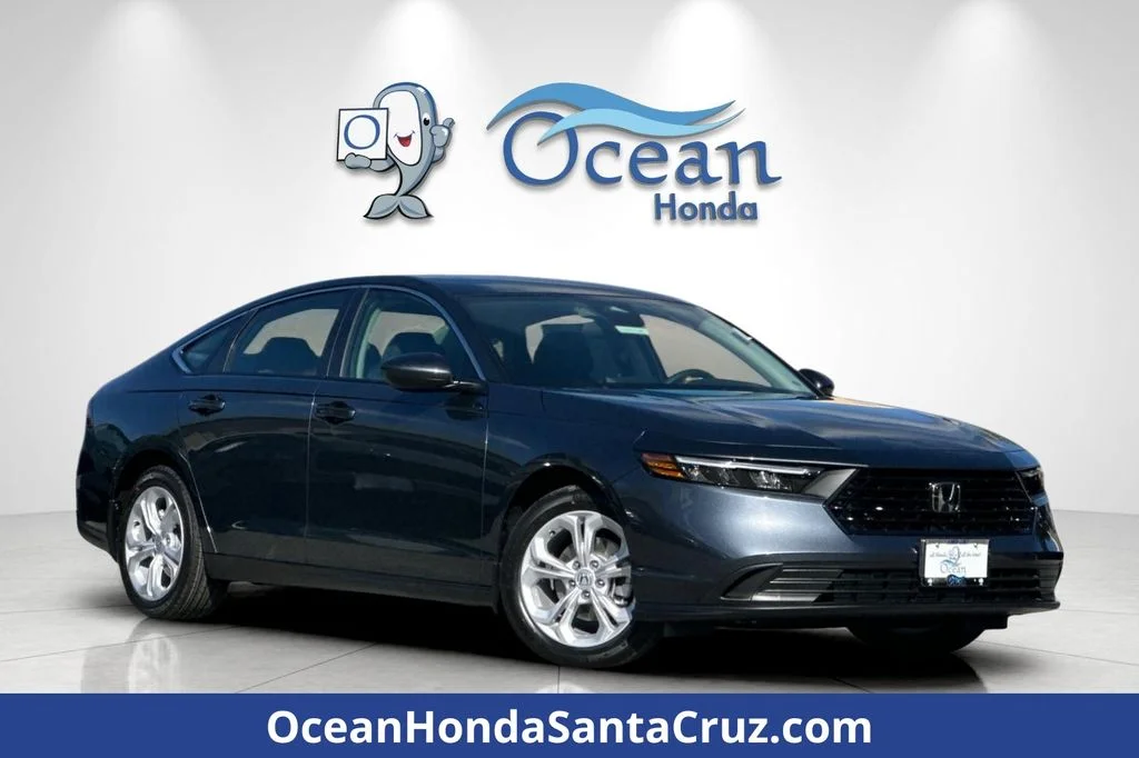 2025 Honda Accord 1.5T LX CVT's photo