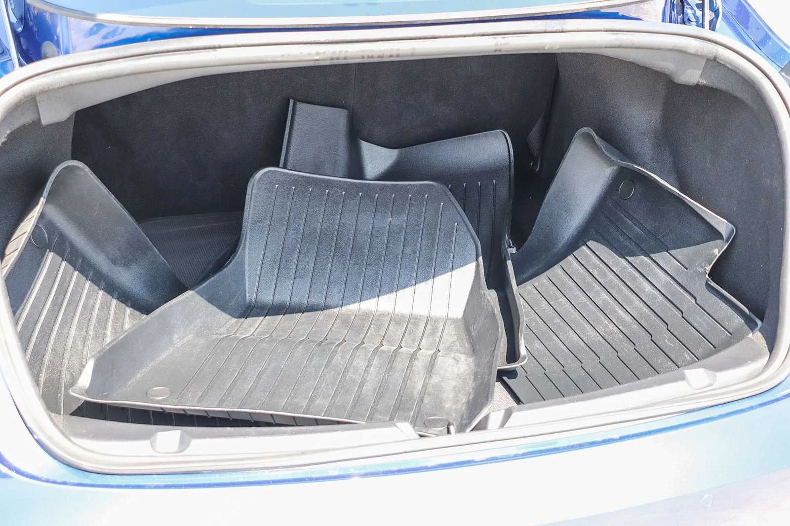 Used 2020  Tesla Performance image 25