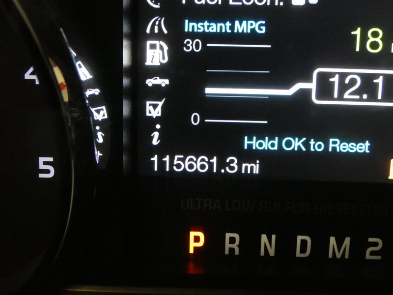 Used 2013 INGOT SILVER META Ford Crew Cab Platinum SRW image 21