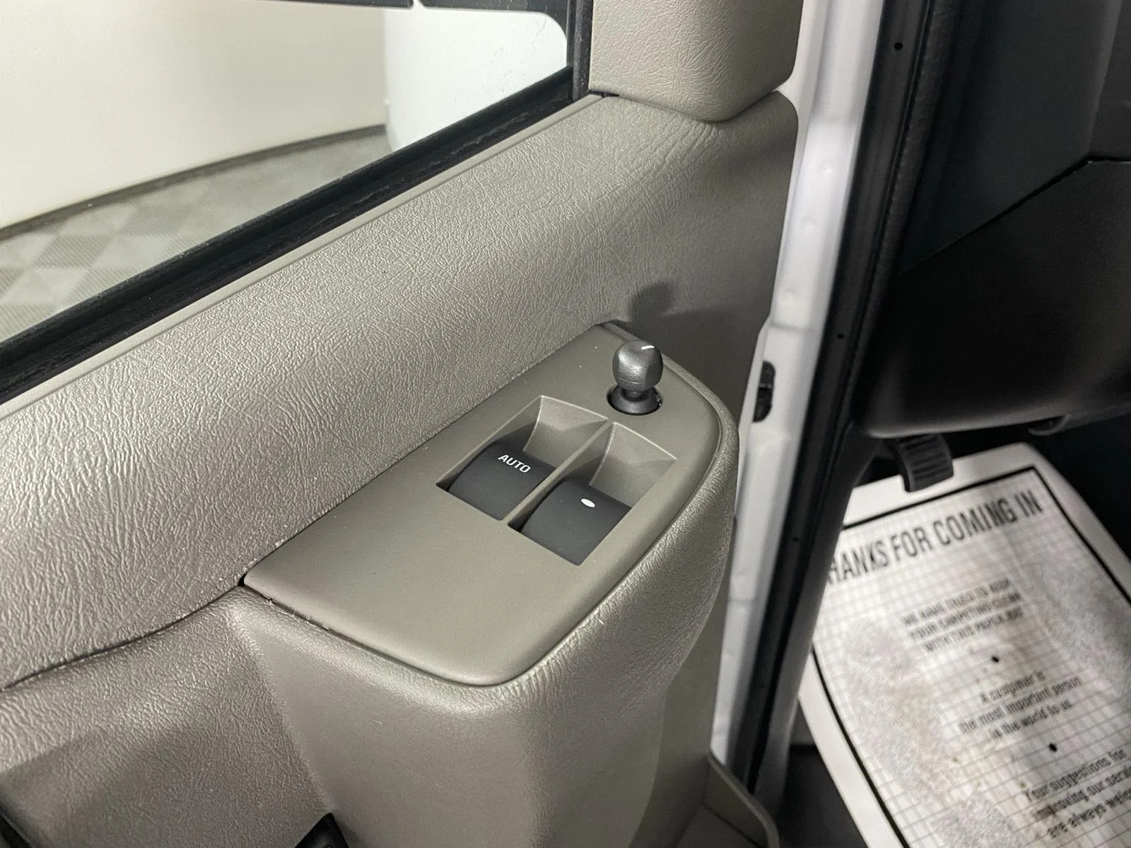 Used 2025 Summit White Chevrolet Cargo Van image 16