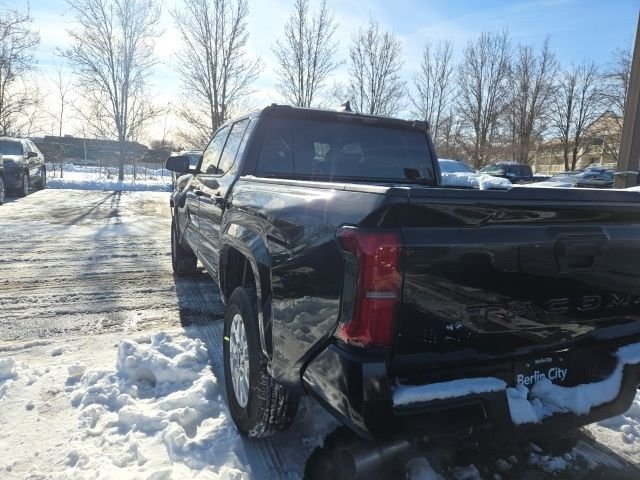 2026 Toyota Tacoma SR5 - Photo 8