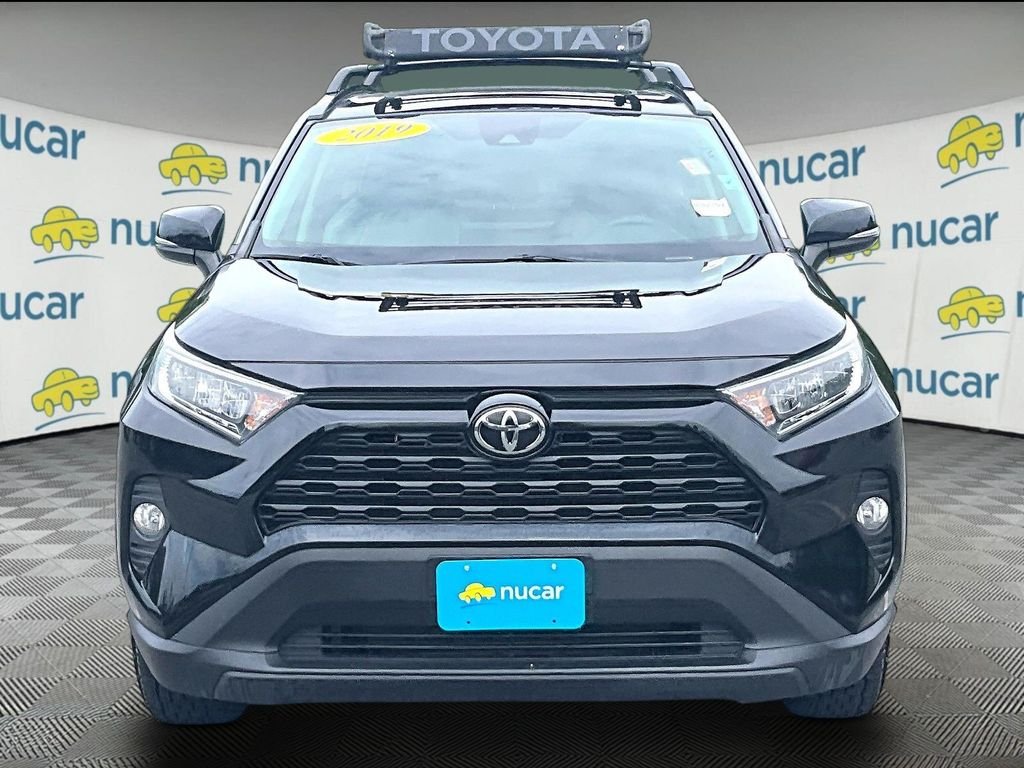 Used 2019 Black Toyota XLE image 2